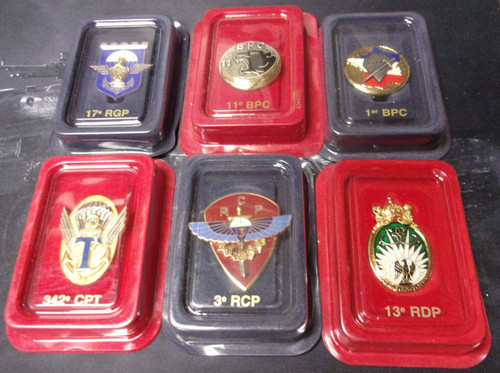 Lot insignes éditions - , "