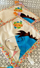 Doudou Bourriquet plat carré blanc bleu mauve fleur soleil Disney Nicotoy X 2