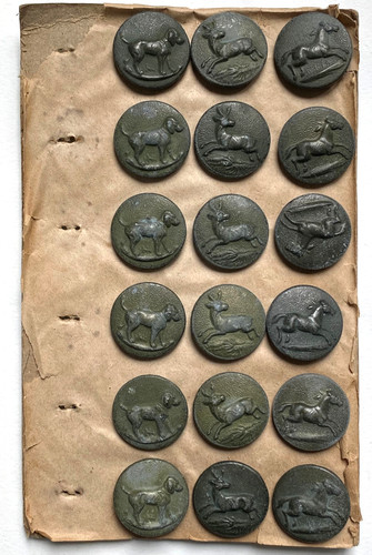 Lot boutons anciens 22 5 - 18, 22,5