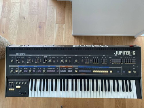 Roland jupiter analog - roland,