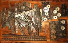 1.7 kg de pièces Mécanic JEP , J de P meccano ancien épais , clé , roue, train