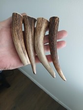 234. POIGNÉE DU COUTEAU