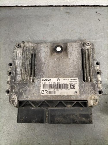Calculateur moteur opel zafira - calculateur,