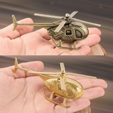 Mini figurine d'hélicoptère
