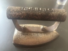 ANCIEN FER A REPASSÉ ROSIERES