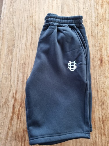 Short suvene - short,