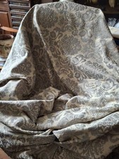 Beau tissu ameublement,  1.40m/5.50m environ, une pièce entière, très bon état