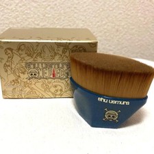 Brosse de fond de teint Shu