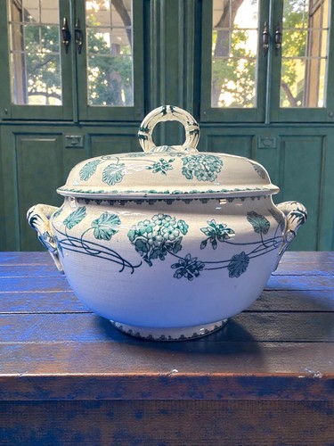 Soupière ancienne