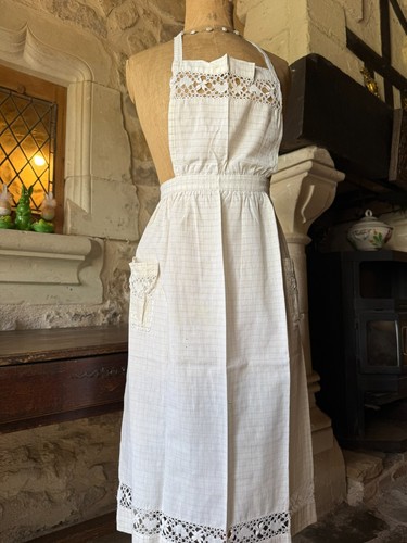 Linge ancien long tablier - -,