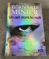 Un oeil dans la nuit 