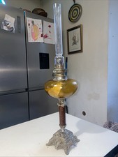 Lampe à pétrole réservoir