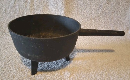 Rare ancienne cocotte ronde - cocotte,