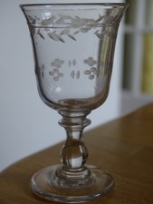 1 ANCIEN VERRE CAVE LIQUEUR