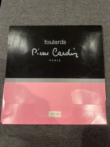 Foulard pierre cardin - foulard, paris