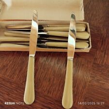 Service 12 couteaux a fromage