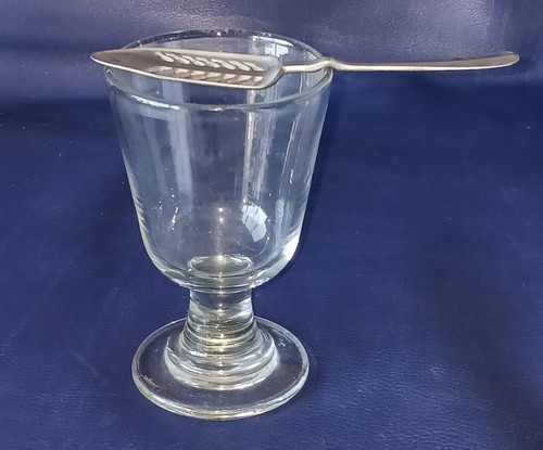 Ancien verre absinthe fin - ,