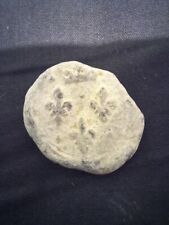 Plomb de scellé courrier royal Fleur de Lys à déterminer