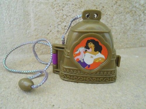 Disney hunchback médaillon - disney,