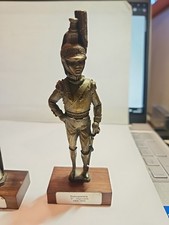 2 FIGURINES SOLDATS EN ETAIN LES ETAINS DU PRINCE CISELE MAIN