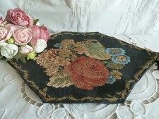 Paire napperon tapisserie style Gobelin bouquet de fleurs pompons 46/31,5cm