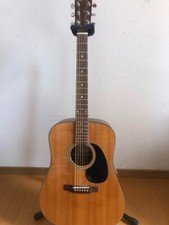 Guitare acoustique électrique