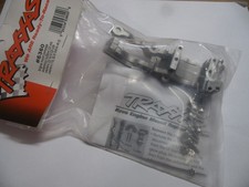TRAXXAS 5360 Engine Mount Complete REVO 2.5 / 3.3