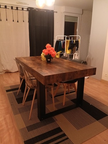 Table plus chaises - plus,
