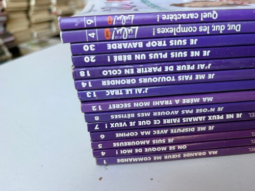 Lot livres série - 14, c