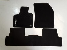 Jeu de tapis textiles pour