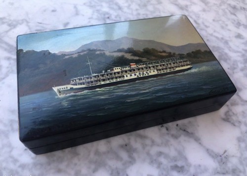 Boîte laquée décor - , bateau
