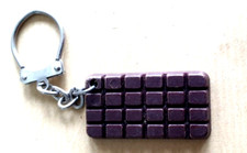 Ancien Porte clés pub Tablette chocolat Noir POULAIN