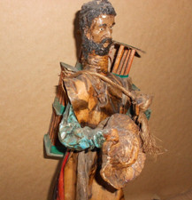 ANCIEN PERSONNAGE EN PAPIER