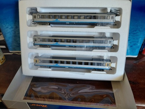 Coffret voiture corail - , roco