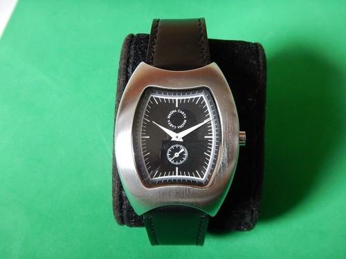Surprenante montre forme - surprenante,