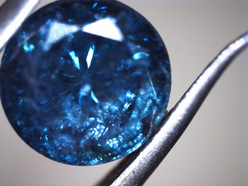 Diamant naturel bleu à - bleu, 0,10