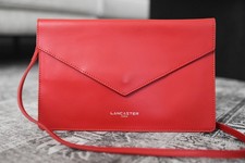Pochette Lancaster rouge en