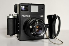 Appareil photo moyen format Polaroid 600