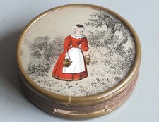 ANCIENNE BOITE A POUDRE A DECOR DE PAYSANNE - METAL VERRE ET CARTON - Ø 7 CM