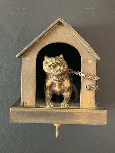 Ancien bronze patiné chien