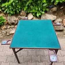 Ancienne table de jeu bois velours vert + cendriers et porte-verres, 75x75 cm