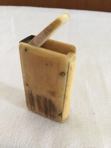Boîte ébène en - os,
