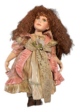 ANCIENNE POUPÉE TÊTE PORCELAINE ROBE ET HABIT CHAUSSURE D ÉPOQUE 