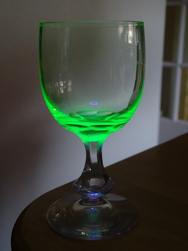 Ancien verre vin rouge - 1,