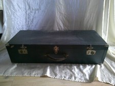 Ancienne grande valise - , en