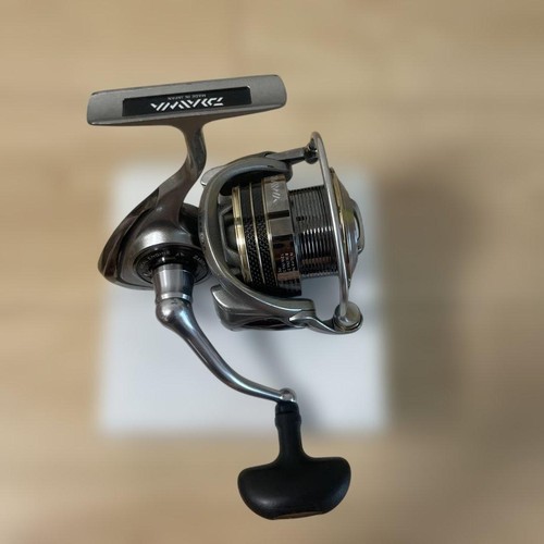 Daiwa luvias 3012h - daiwa,