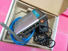 routeur D-Link DI-524 4port ethernet RJ45+Wifi 802.11g/2.4GHz (AD-071AB 7.5V 1A)