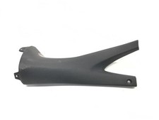 Cache carenage sous selle