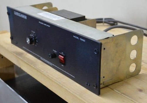 Amplificateur puissance - amplificateur, de