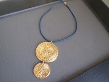 collier fantaisie signée m. Buffet